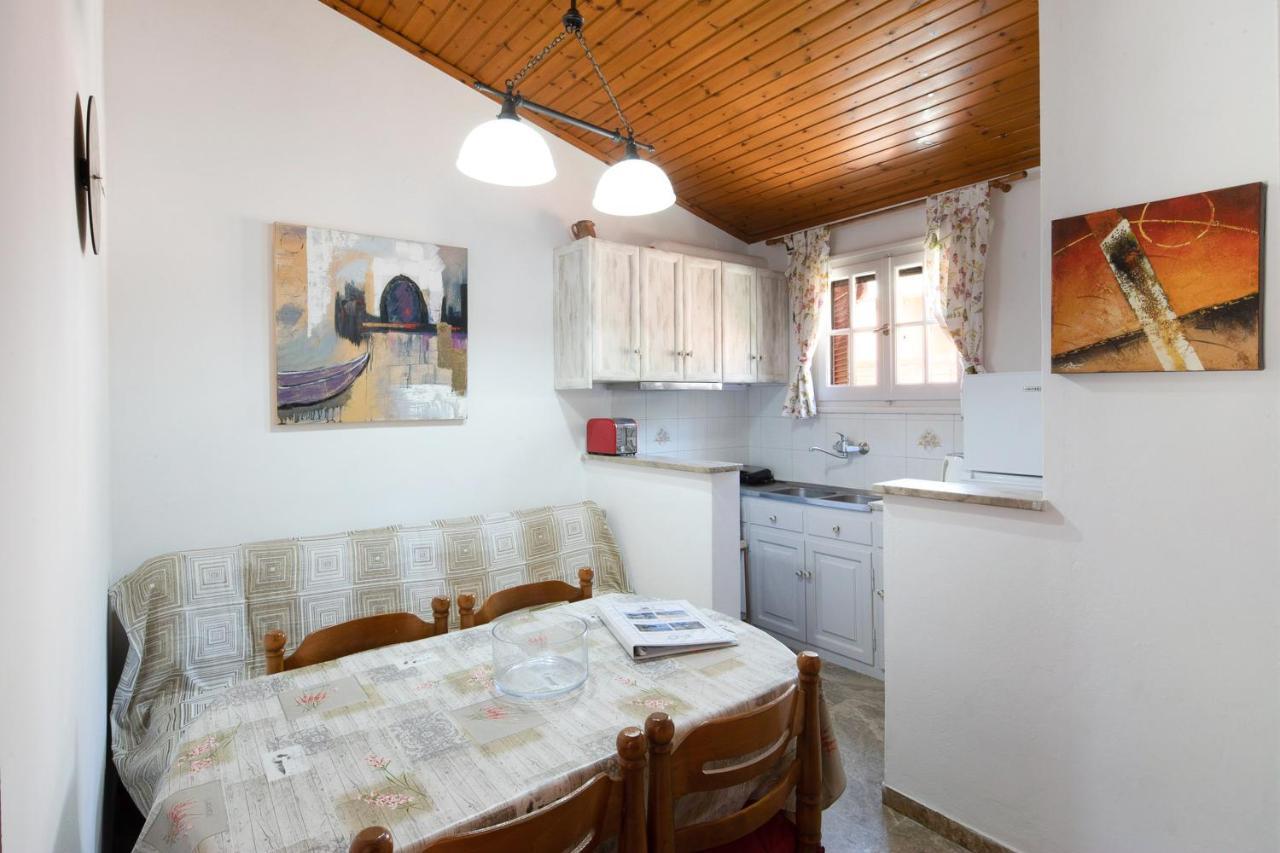 Amalia Cottages Agios Gordios  Luaran gambar